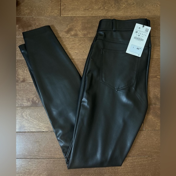 NWT - ZARA - Faux Leather Leggings with inside slits - Picture 6 of 6